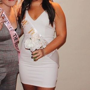 DONATING SOON ✰ Showpo White Dress ✰